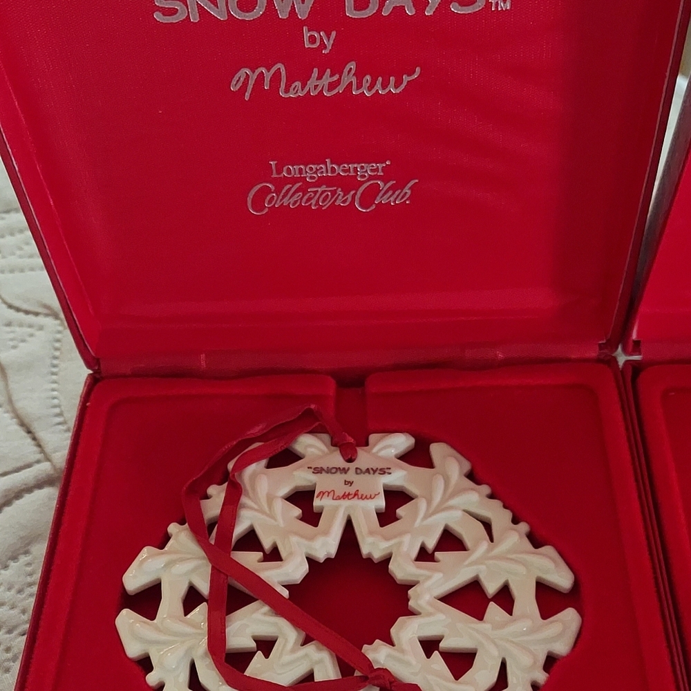 Longaberger Snow Days White "Matthew" Ornament